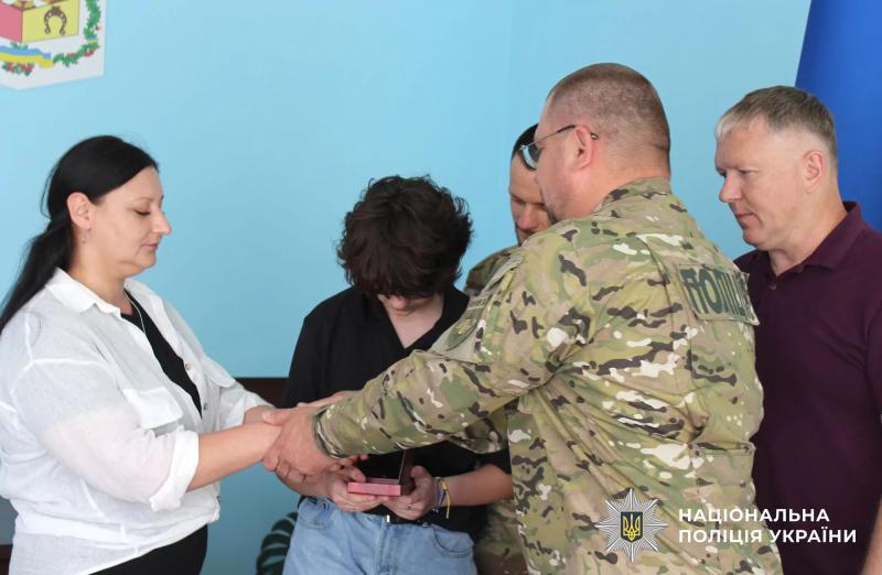 На Полтавщині рідним полеглих правоохоронців вручили державні нагороди