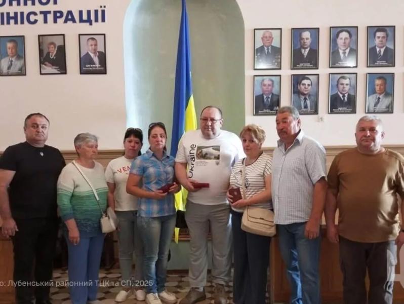 На Полтавщині родинам п’ятьох загиблих Героїв передали державні нагороди
