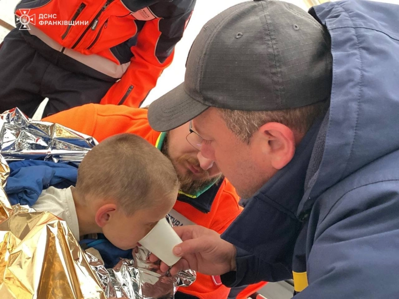 На Прикарпатті знайшли 5-річного хлопчика, якого шукали понад 3 доби (ФОТО, ВІДЕО)
