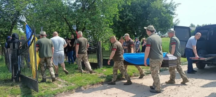 Підгайцівська громада попрощалася з героєм Сергієм Холодовим