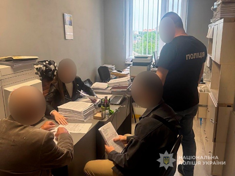 Поліція викрила групу осіб, які привласнили понад 1,6 млн грн благодійних пожертв на Сумщині