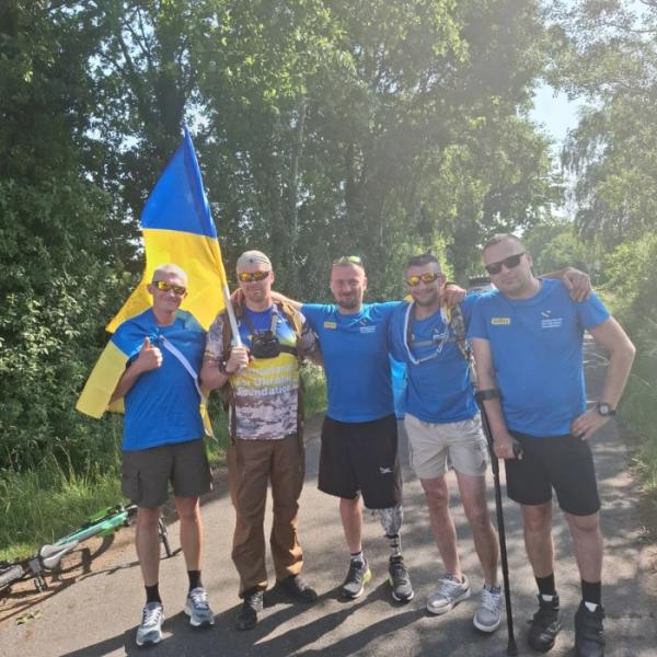 Поранений лучанин, який лікується в Нідерландах, разом з побратимами йшов пішки з Гааги до Польщі