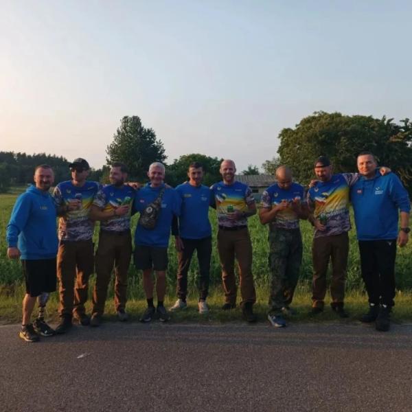 Поранений лучанин, який лікується в Нідерландах, разом з побратимами йшов пішки з Гааги до Польщі