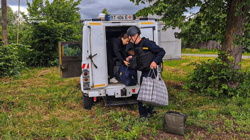Рятувальники провели евакуацію мешканців прикордоння Сумщини