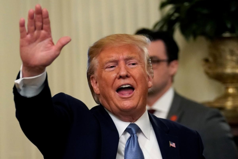 Стандарт НАТО поствупається зараз стандарту України - ось так і не інакше. А Трамп тим часом хвалить себе