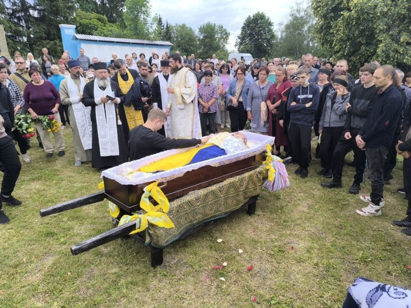У Білицькій громаді провели в останню дорогу загиблого Захисника України