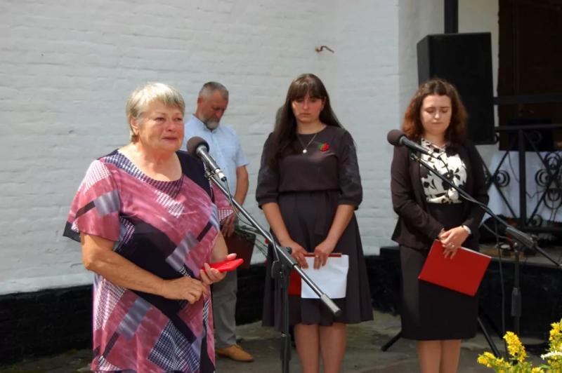 У Гребінці відкрили меморіальну дошку Захиснику України Олександру Чухну