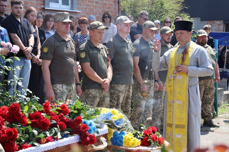У Лохвицькій громаді попрощались із загиблим Захисником України