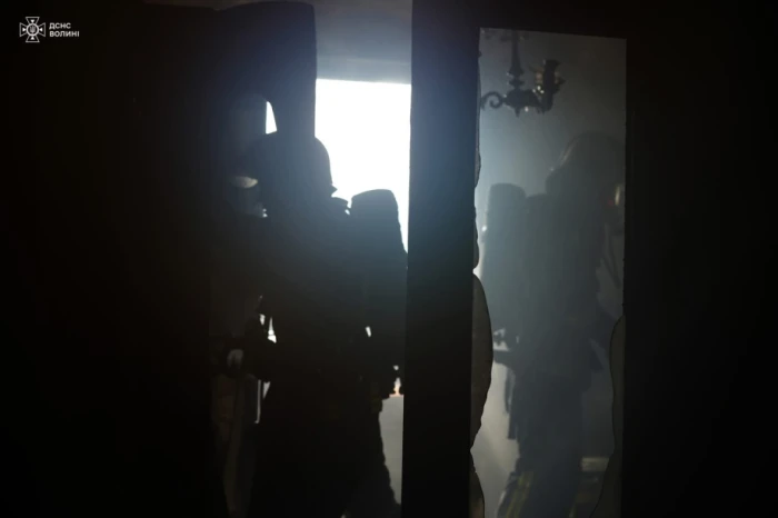 У Луцьку горіла квартира у багатоповерхівці