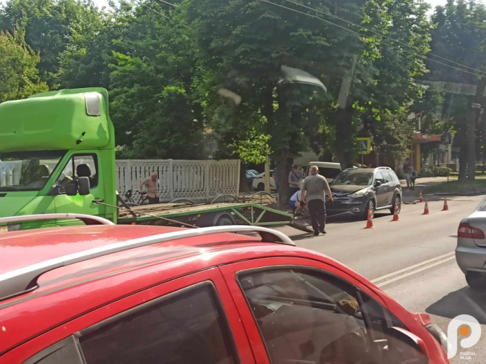 У Луцьку на проспекті Перемоги зіткнулися два автомобілі