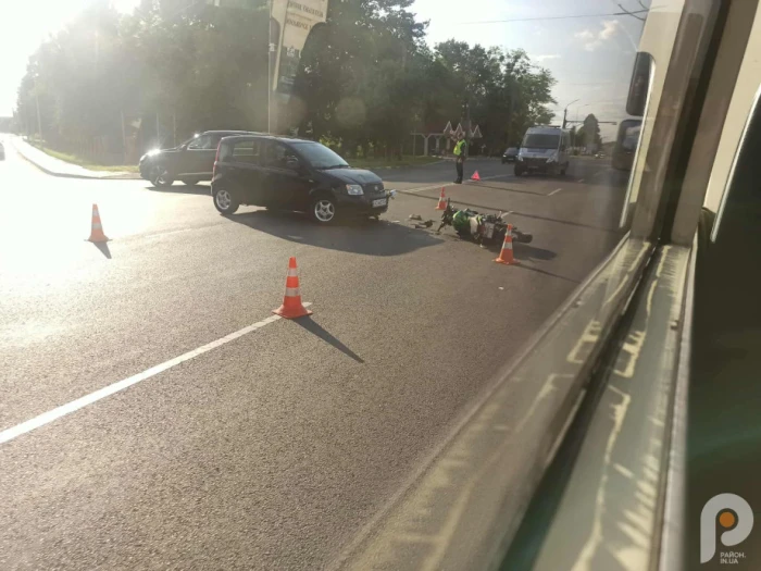 У Луцьку внаслідок аварії постраждали водій і пасажирка мотоцикла: обох госпіталізували у важкому стані