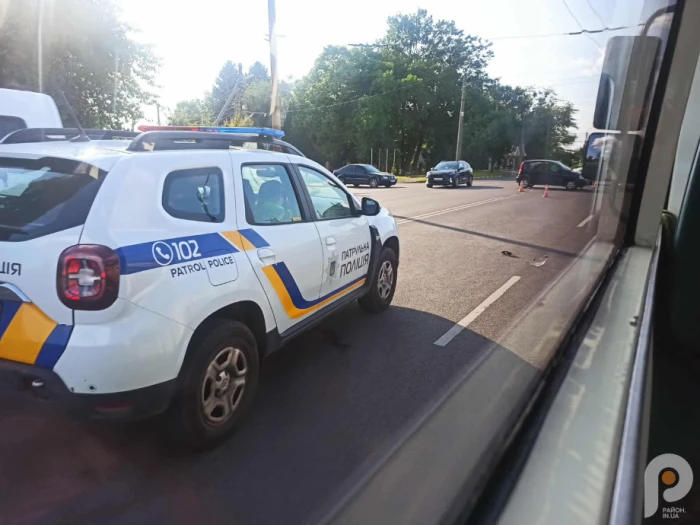 У Луцьку внаслідок аварії постраждали водій і пасажирка мотоцикла: обох госпіталізували у важкому стані