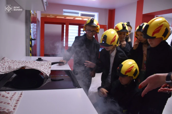 Учні Жидичинського ліцею відвідали музей рятувальників у Луцьку
