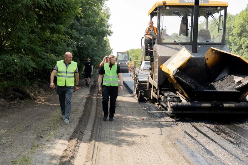 В області ремонтують дороги Суми – Полтава, Гадяч – Опішня та Білопілля – Терни – Липова Долина – Гадяч