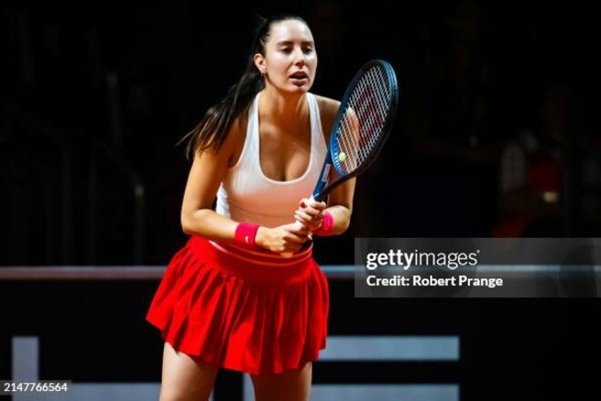 ВІДЕО. Як готуватись до трав'яного сезону, коли немає трав'яного покриття?