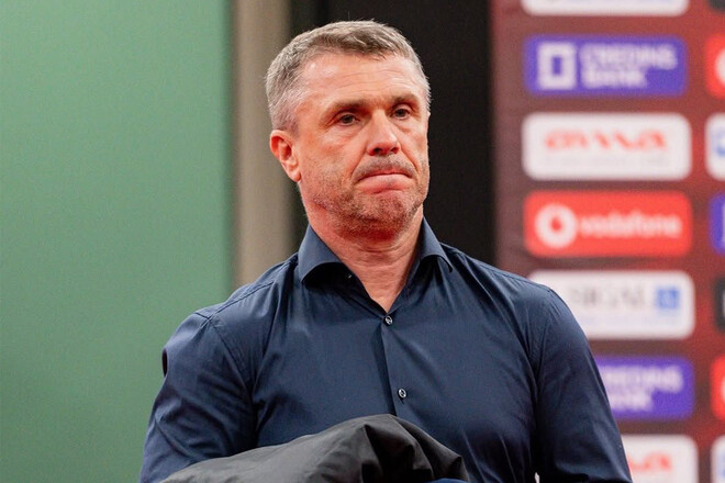 ВІДЕО. Який подарунок отримав Ребров на свій день народження у збірній