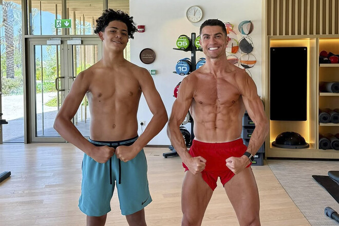 ВІДЕО. Син Роналду відсвяткував день народження з пляшкою шампанського