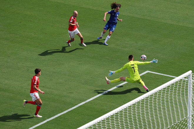 ВІДЕО. Трубін здійснив крутий сейв однією рукою у матчі Бенфіка – Челсі