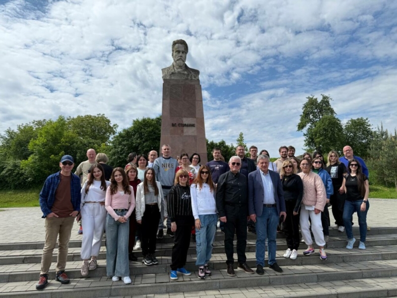 Втратив дім, але не південну ідентичність: історія Херсонського університету, який оселився у Франківську (ФОТО)