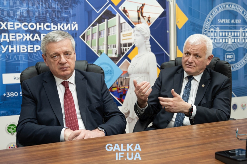 Втратив дім, але не південну ідентичність: історія Херсонського університету, який оселився у Франківську (ФОТО)