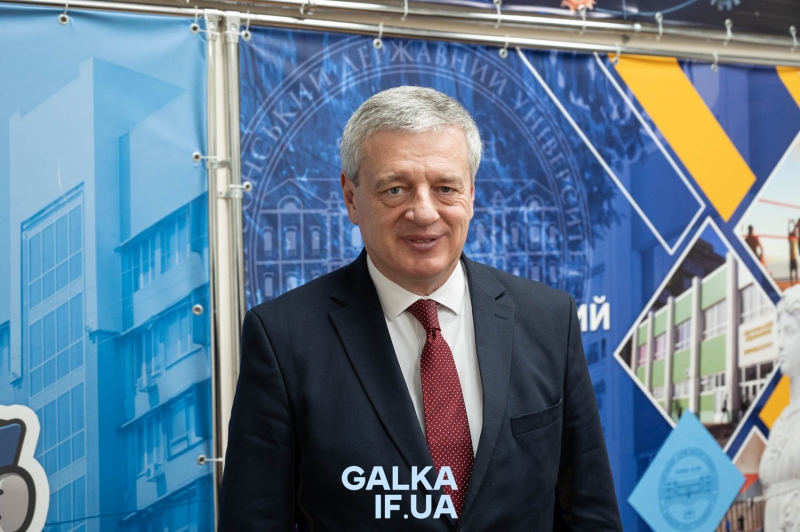 Втратив дім, але не південну ідентичність: історія Херсонського університету, який оселився у Франківську (ФОТО)