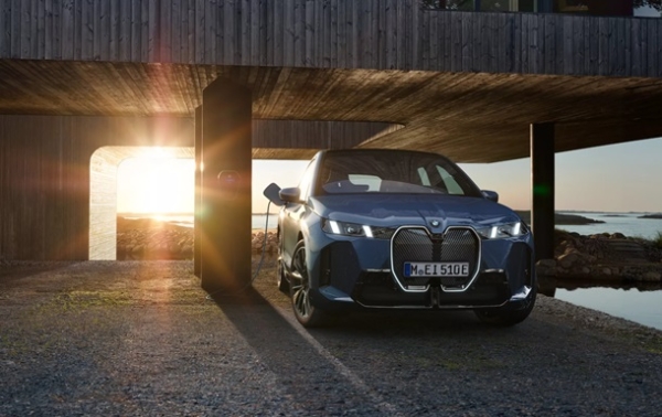 BMW відкликає електромобілі через ризик раптової втрати потужності
