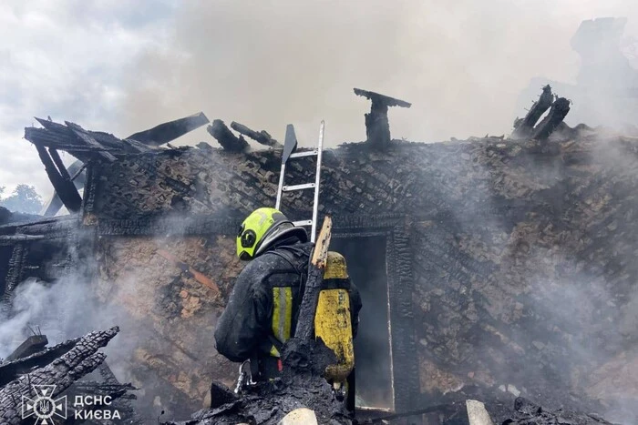 У Києві пожежа забрала життя двох людей