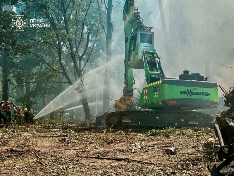 Масований обстріл Києва: під завалами в одному з районів виявлено загиблого