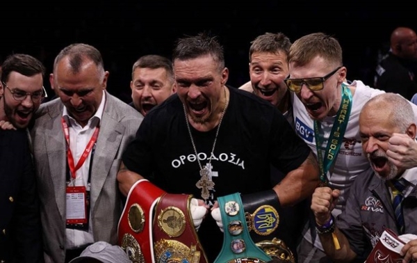 Промоутер відзначив схожість Усика з великими чемпіонами минулого Промоутер відзначив схожість Усика з великими чемпіонами минулого