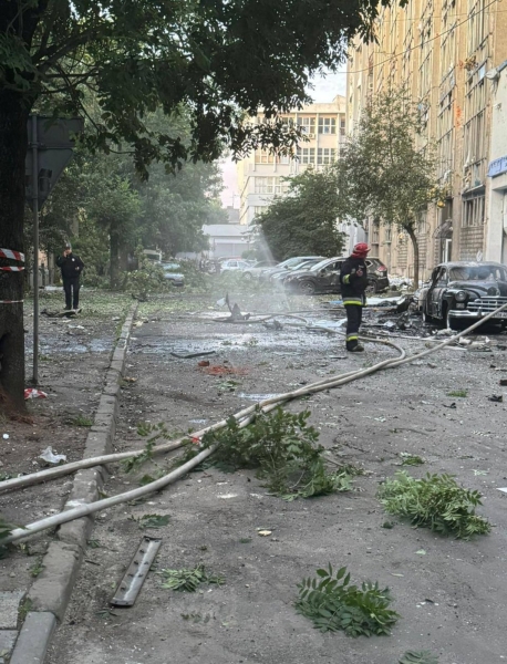 Загинули люди, десятки поранених: моторошні наслідки російської нічної великої атаки по заходу України (ФОТО)