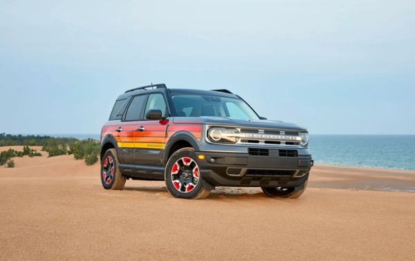 Ford відкликає понад 694 тисячі кросоверів через ризик займання пального Ford відкликає понад 694 тисячі кросоверів через ризик займання пального