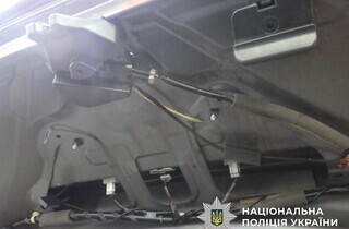 У Києві розкрито зухвалу крадіжку 15 млн грн з автомобіля обміну валют (фото)