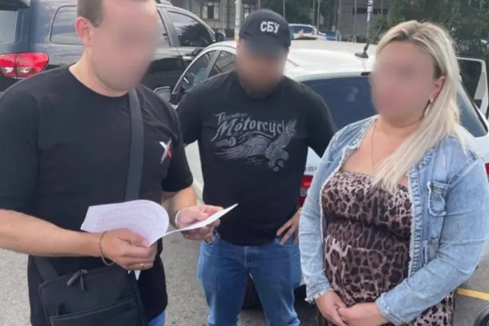 На хабарі затримано посадовицю КМДА та директора Бессарабського ринку