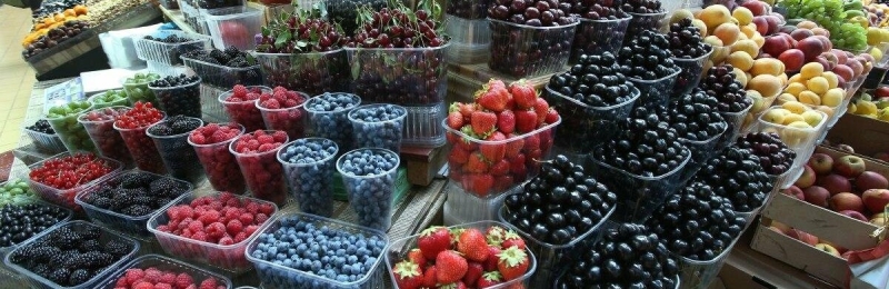 Полуниця і лохина стрімко дешевшають: що відбувається на ягідному ринку України