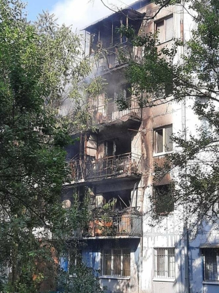 Пожежа у Запоріжжі: 8 постраждалих доставлені в лікарні