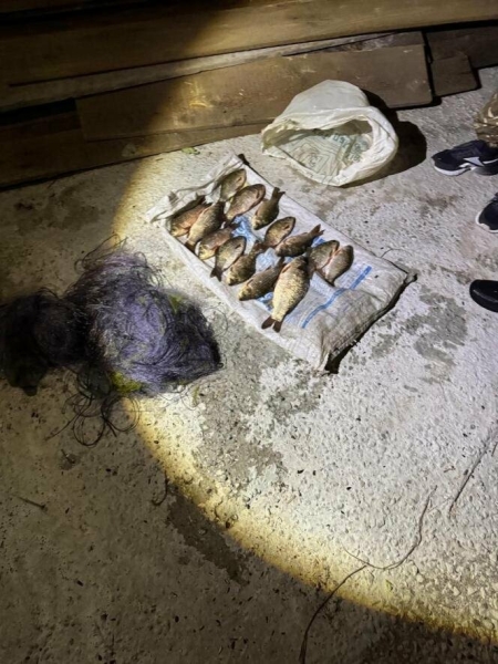 У Запорізькому районі чоловік отримав штраф у понад 20 тисяч гривень за вилов риби сіткою