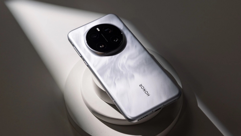 Витік: Honor готує три моделі смартфонів серії Magic 8, включно з компактним міні-флагманом