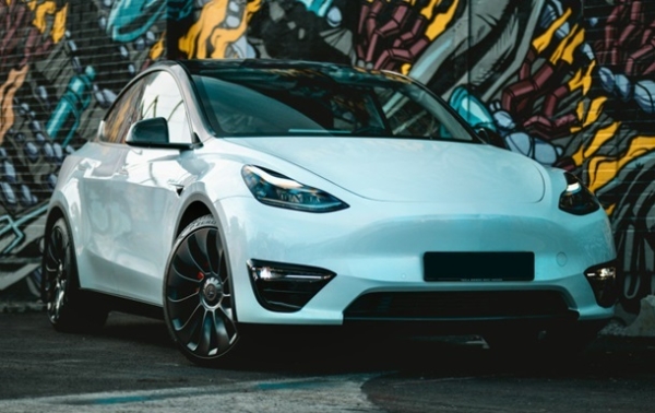 Українці за півроку придбали 22 тисячі вживаних авто зі США Українці за півроку придбали 22 тисячі вживаних авто зі США