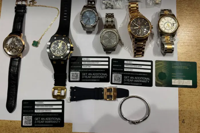 Контрабанда на мільйони. Викрито схему ввезення коштовних прикрас та годинників до Києва