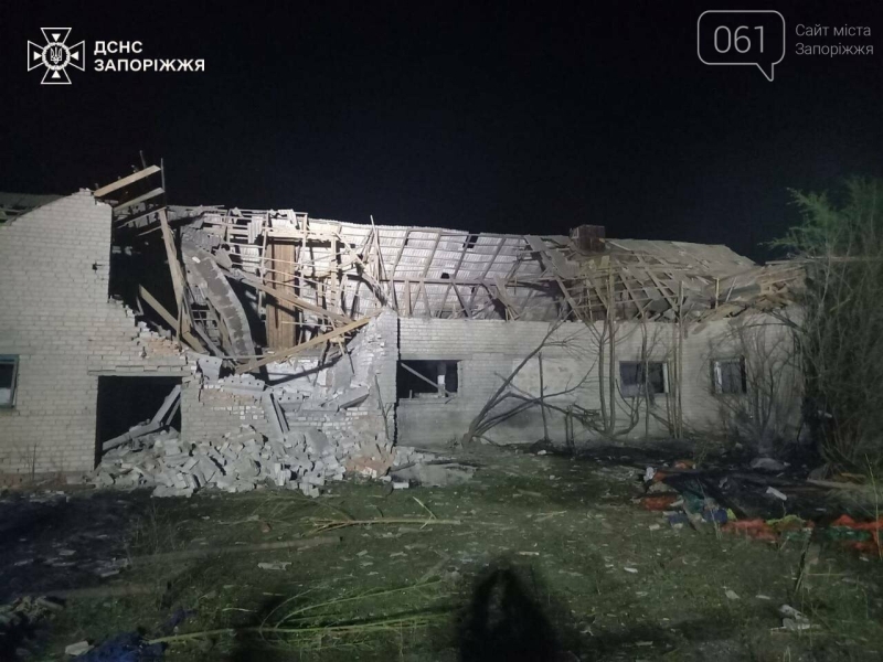 Внаслідок ворожих обстрілів у Запоріжжі та двох районах області виникло 15 пожеж: горіло зерно, будівлі і трава