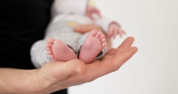 Уряд підвищив виплати при народженні дитини до 50 тисяч гривень