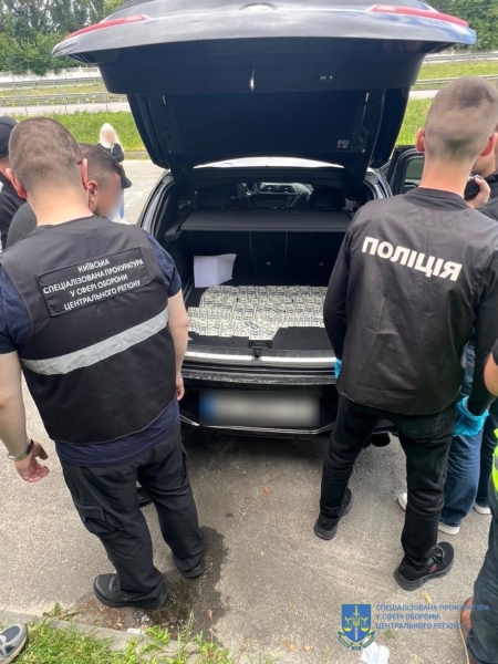 Київ: посадовці ТЦК отримували хабарі від ухилянтів, ділок розробив хитру схему