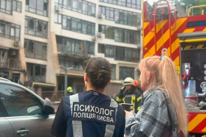 Атака на Київ: постраждало сім районів, є жертва (фото)