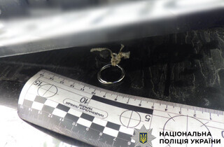 У Києві розкрито зухвалу крадіжку 15 млн грн з автомобіля обміну валют (фото)