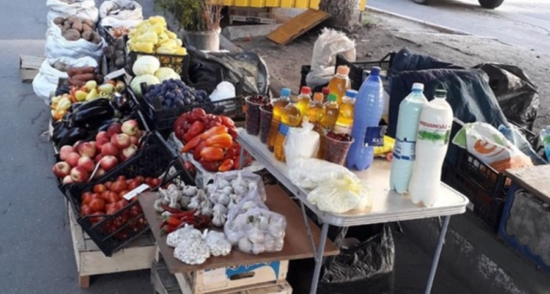 Сонце, м’ясо і бактерії: чому небезпечно купувати продукти на вулиці