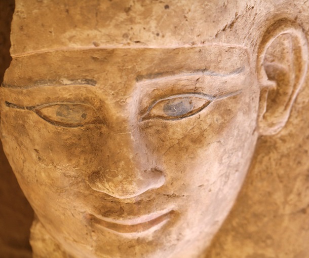 В Єгипті знайшли гробницю з прикрашеним двометровим саркофагом