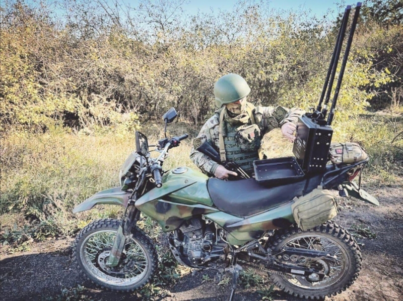 Драгуни XXI століття: Розбір тактики російських мотоштурмовиків