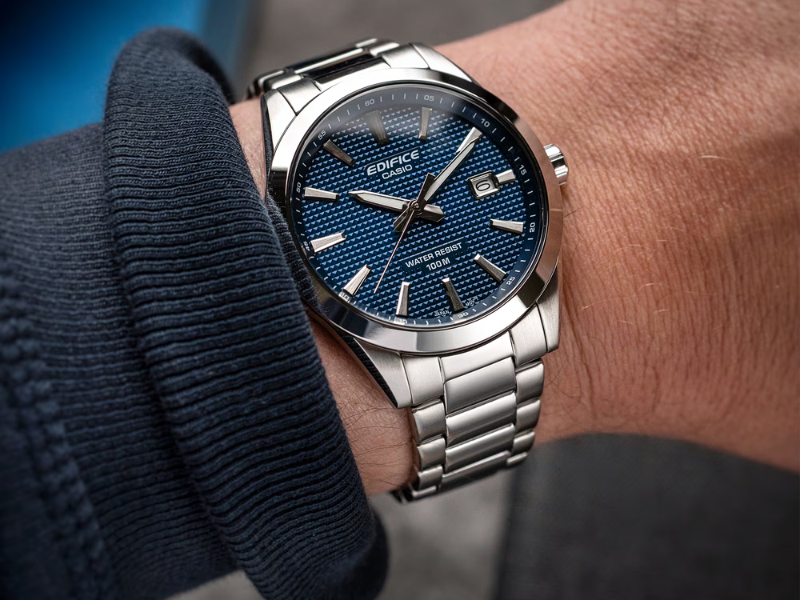 Casio представила нову серію годинників Edifice EFV-160D у Великій Британії