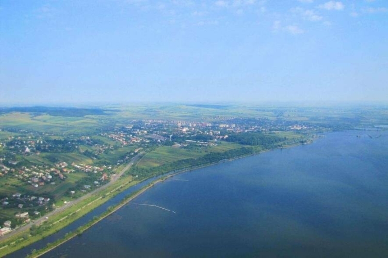 На Прикарпатті шукають потопельника: залучено водолазів і безпілотники