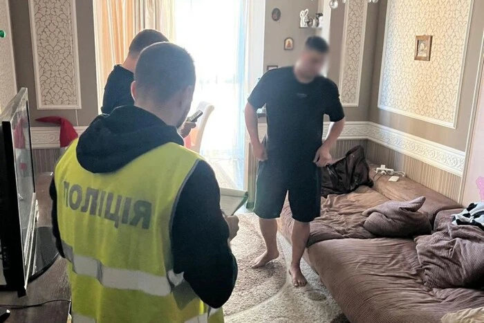 У Києві розкрито зухвалу крадіжку 15 млн грн з автомобіля обміну валют (фото)